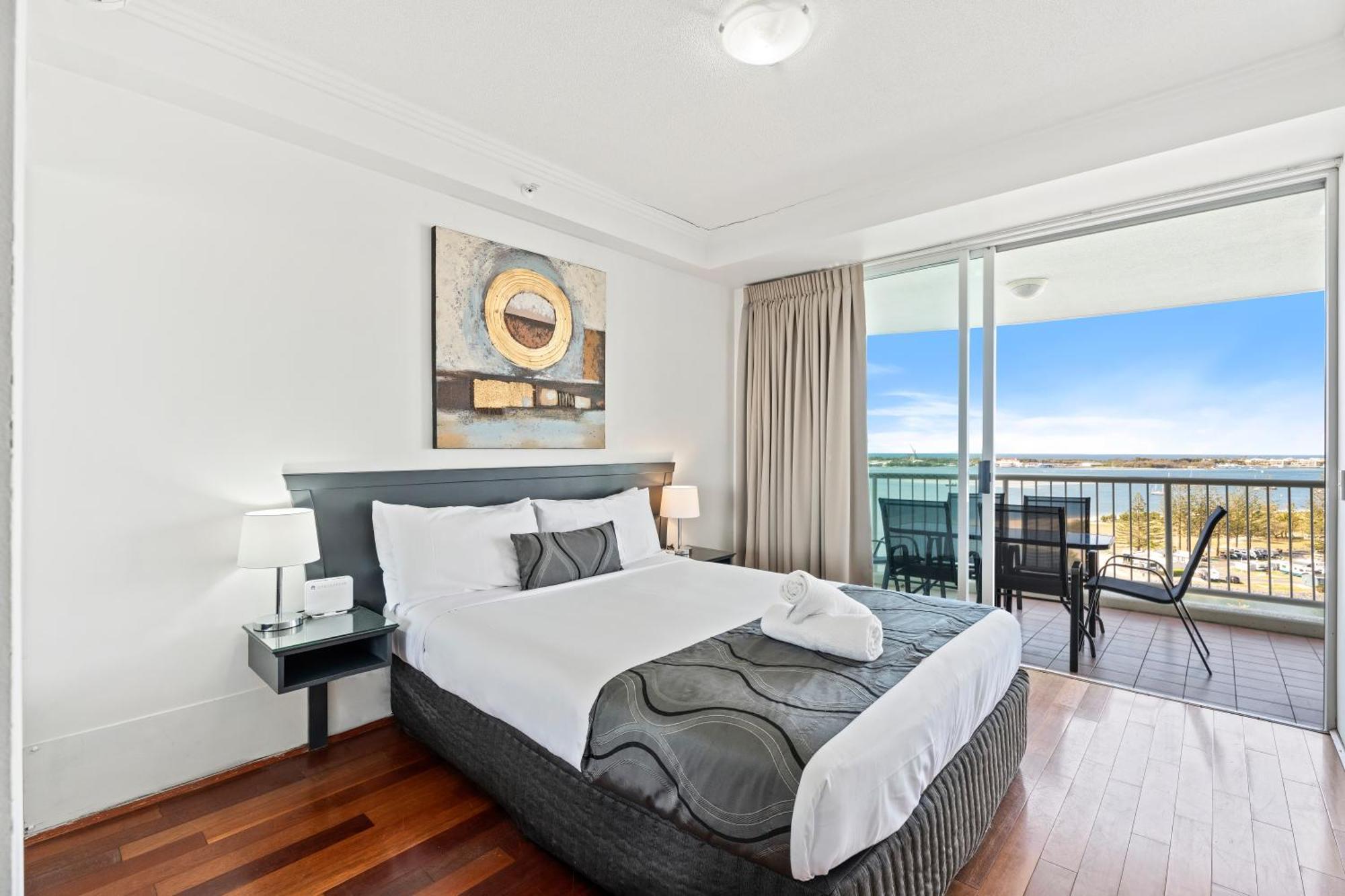 Aparthotel Crystal Bay On The Broadwater Gold Coast Exterior foto